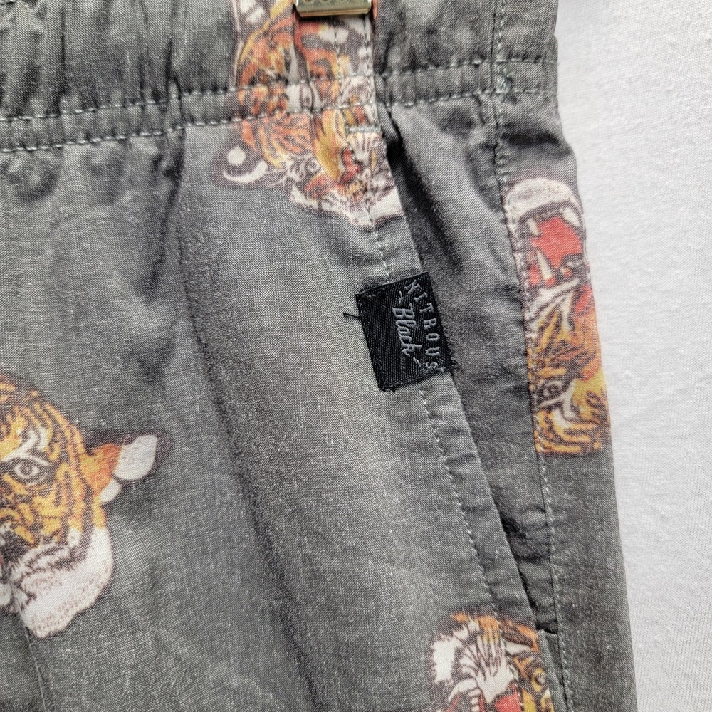 Nitrous‎ Black Shorts Men Large Tiger Black Board Surf Ocean Lake Shorts Casual - Picture 2 of 8